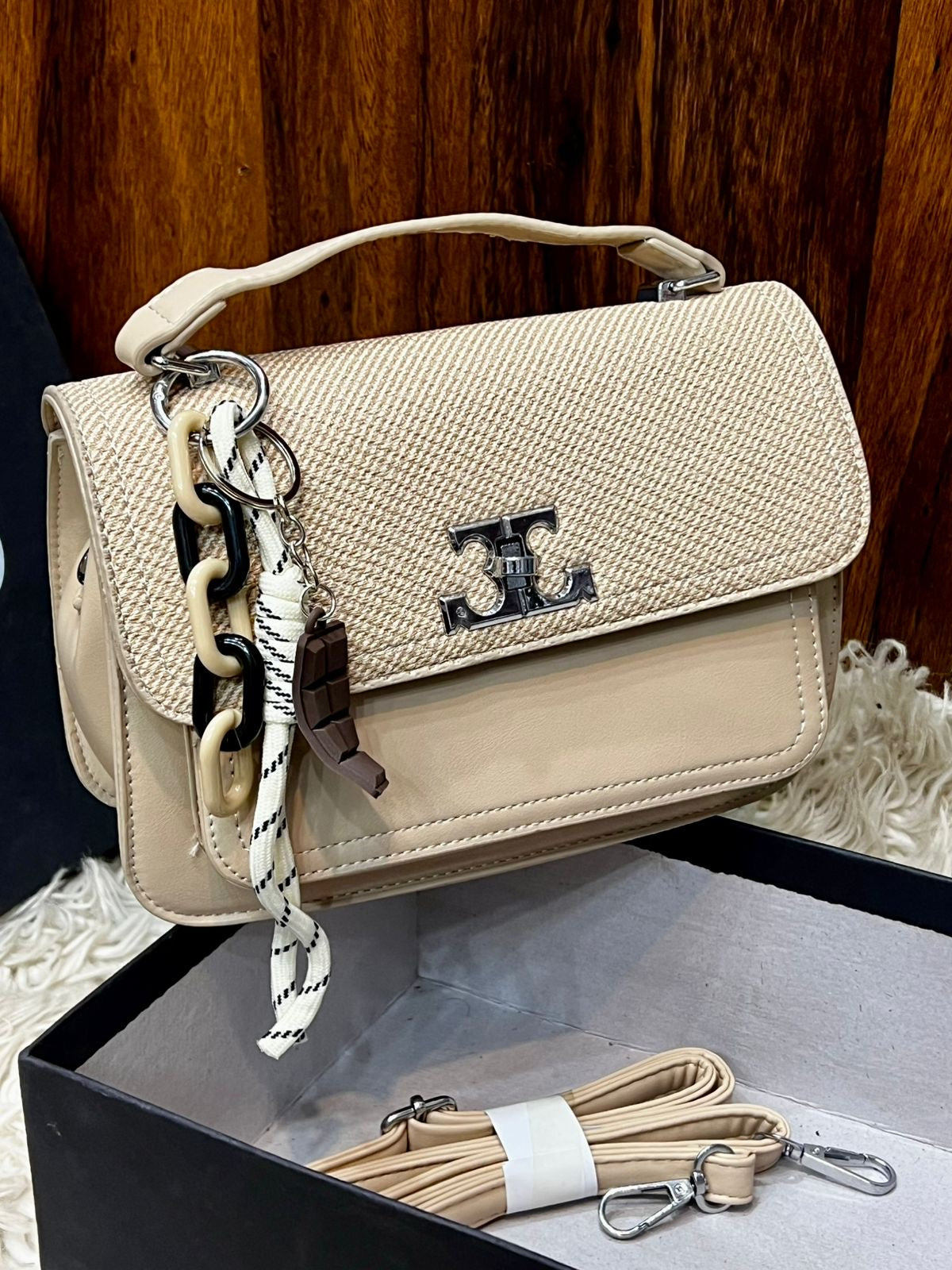 Claira Crossbody