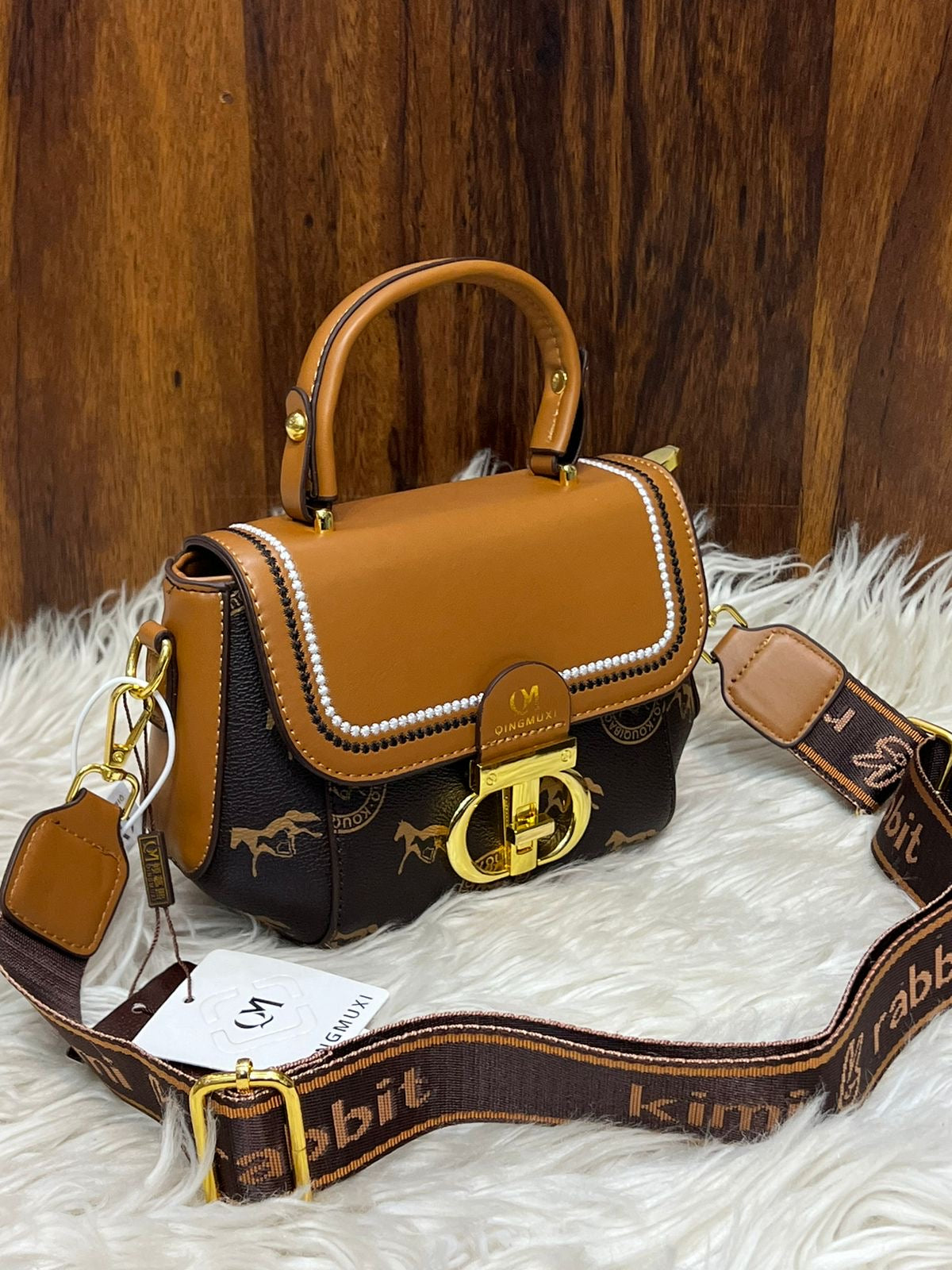 LEO CROSSBODY
