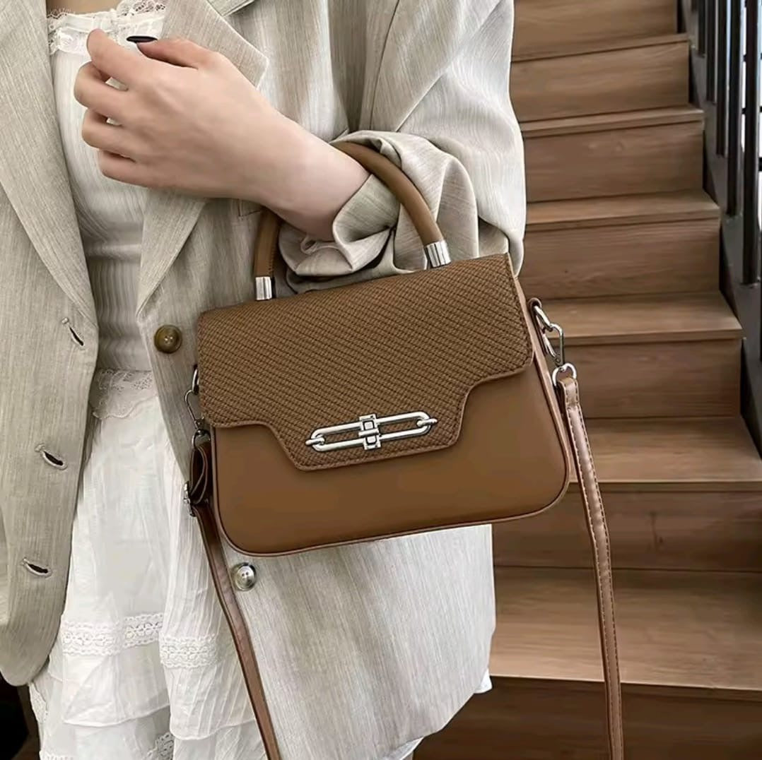 Chic Crossbody