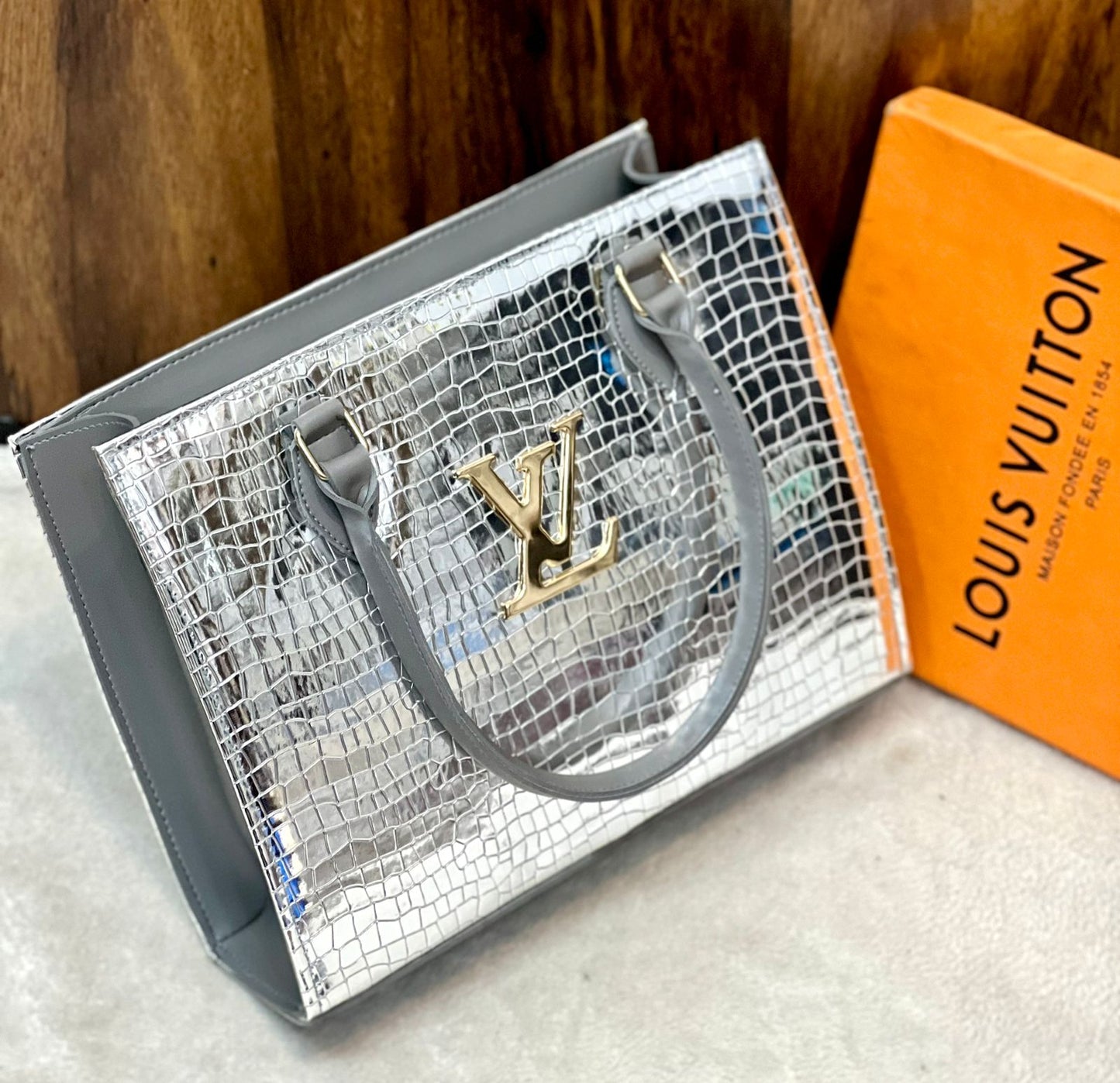 Premium Crocodile Hand Bag (1)