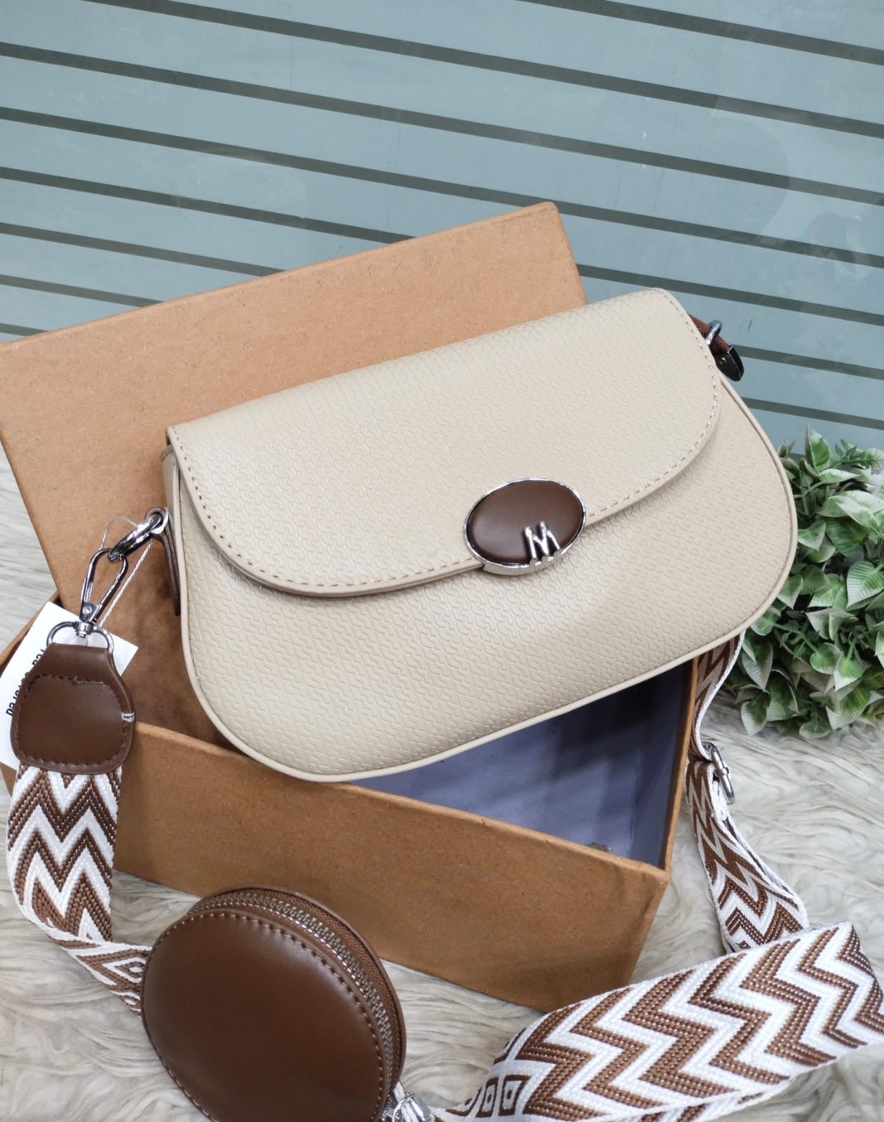 Dusk crossbody