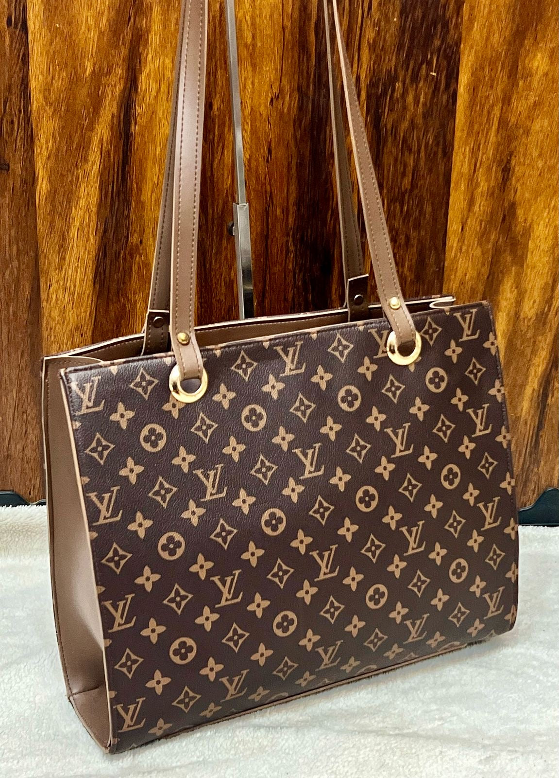 Lv totebag