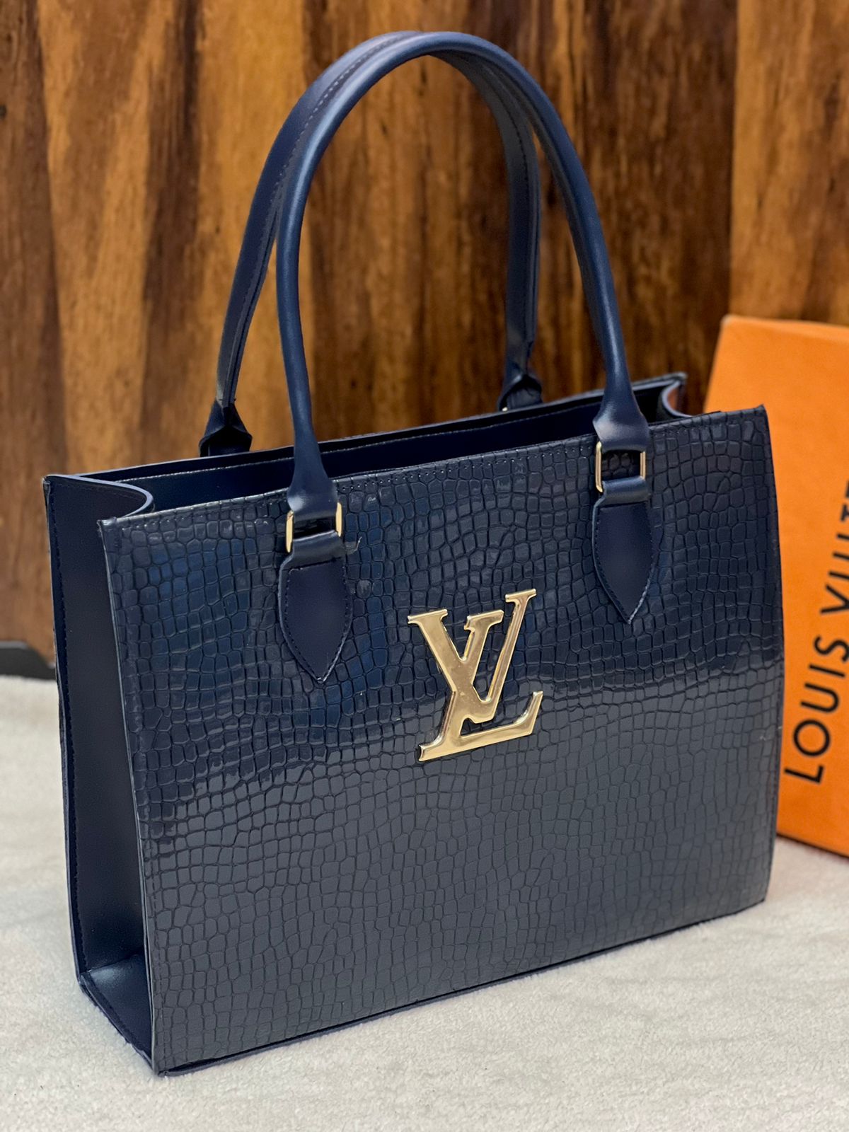 Premium Crocodile Hand Bag (1)