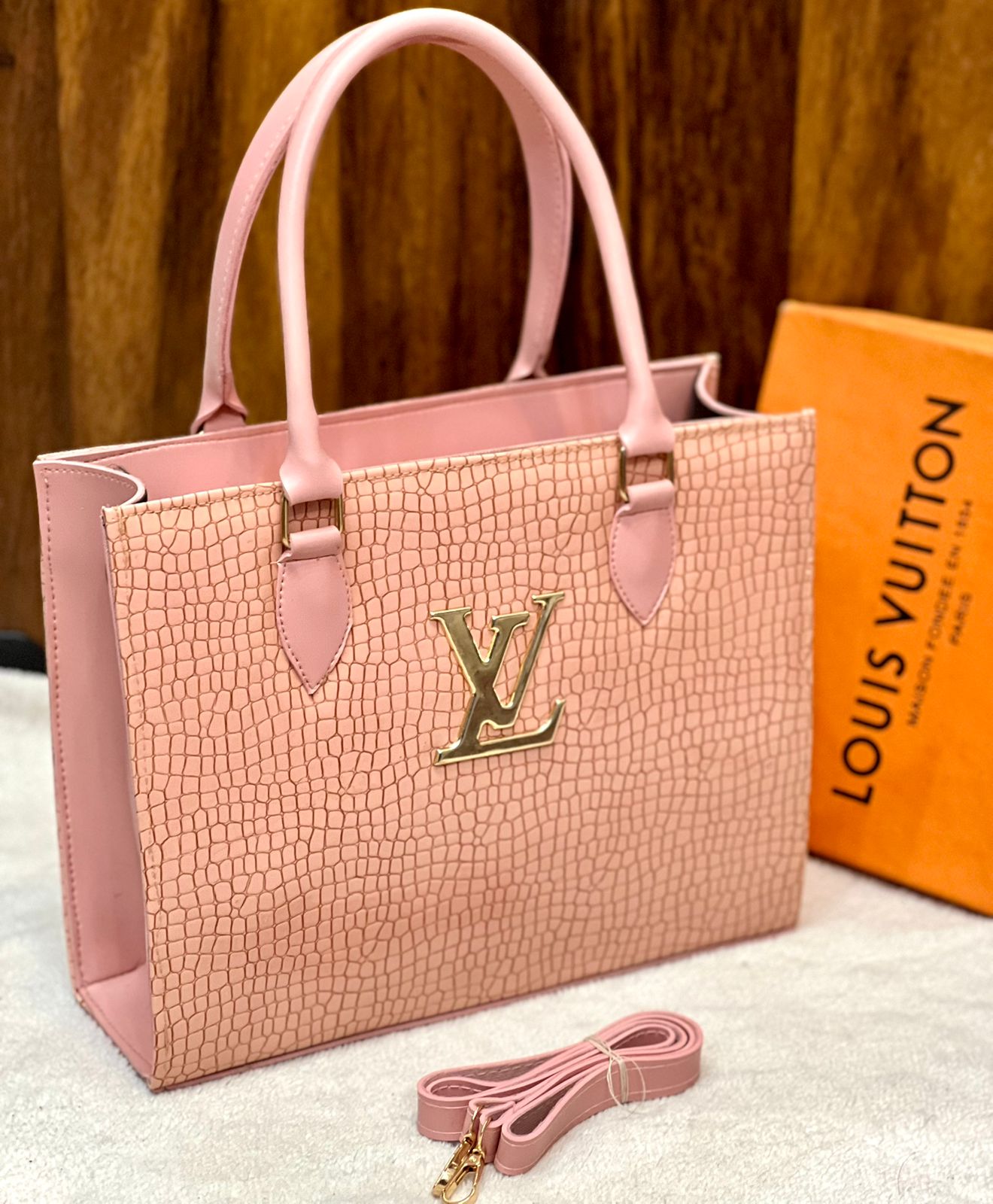 Premium Crocodile Hand Bag (1)