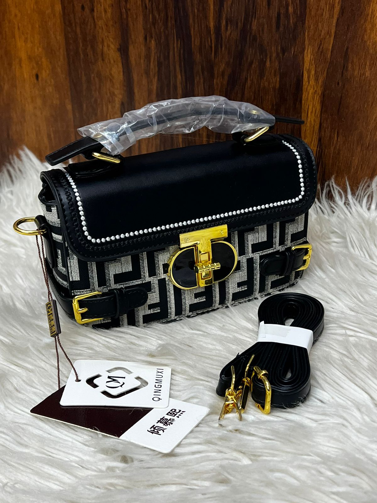 Lavish Crossbody