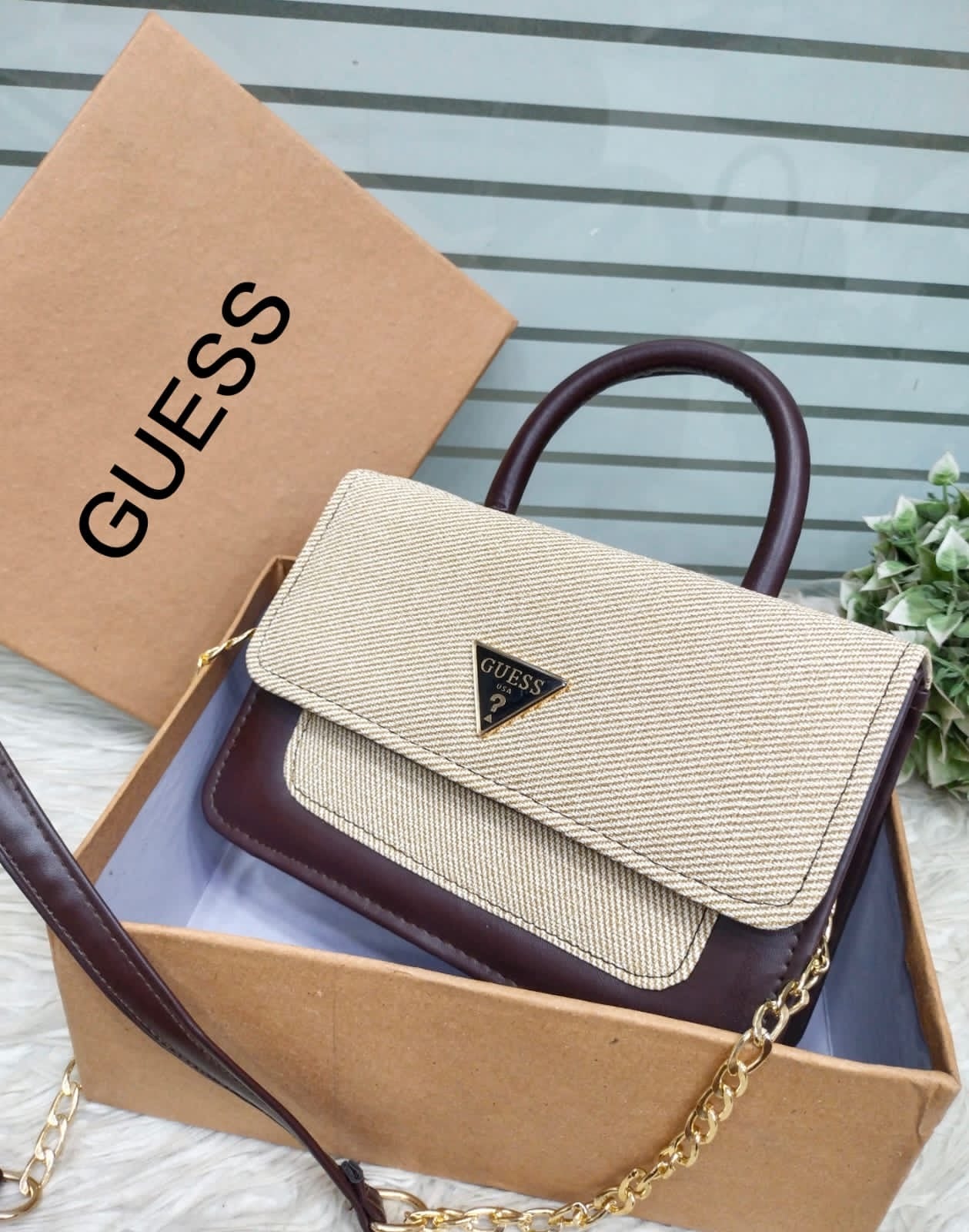 Guess Crossbody