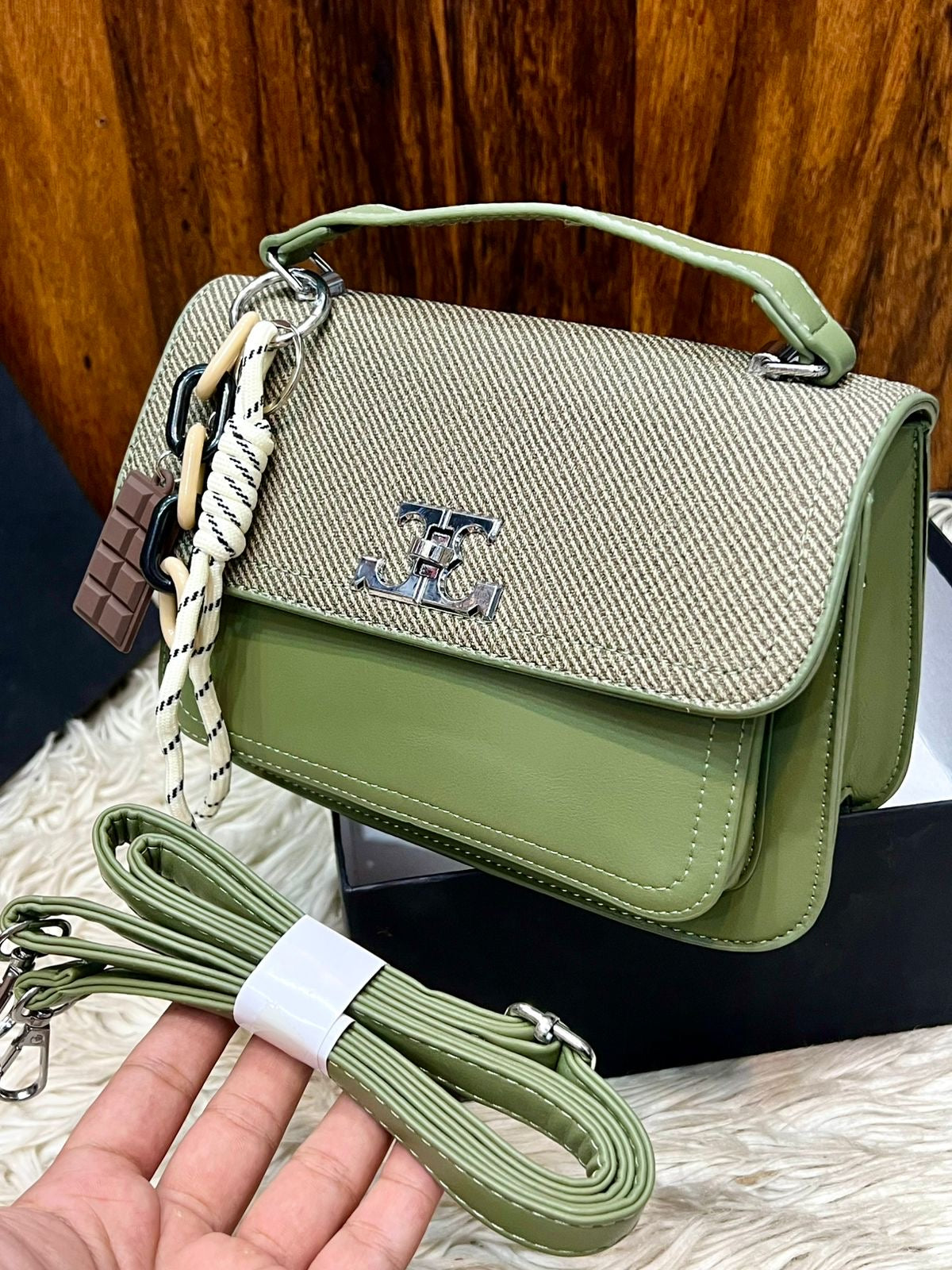 Claira Crossbody